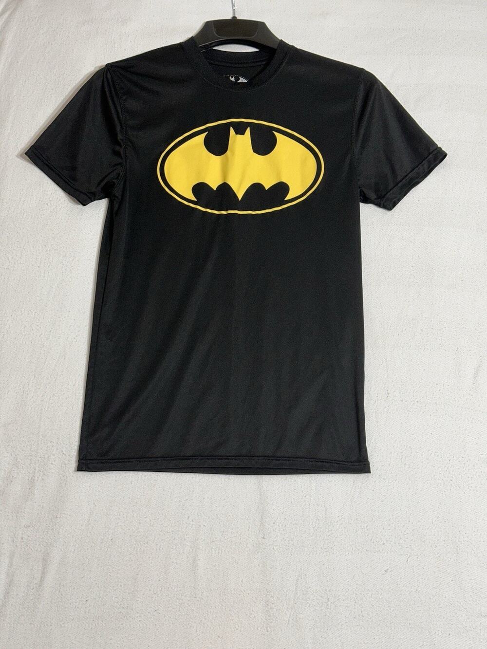 Batman TM & DC Comics Men's T-Shirt Size Small Black Yellow Gotham Joker Penguin